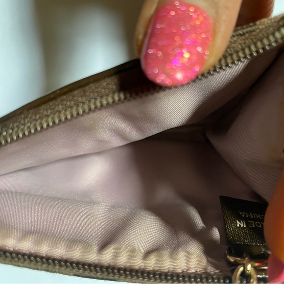 Coach Mini Signature Monogram Key Case 🤎 - Picture 6 of 7